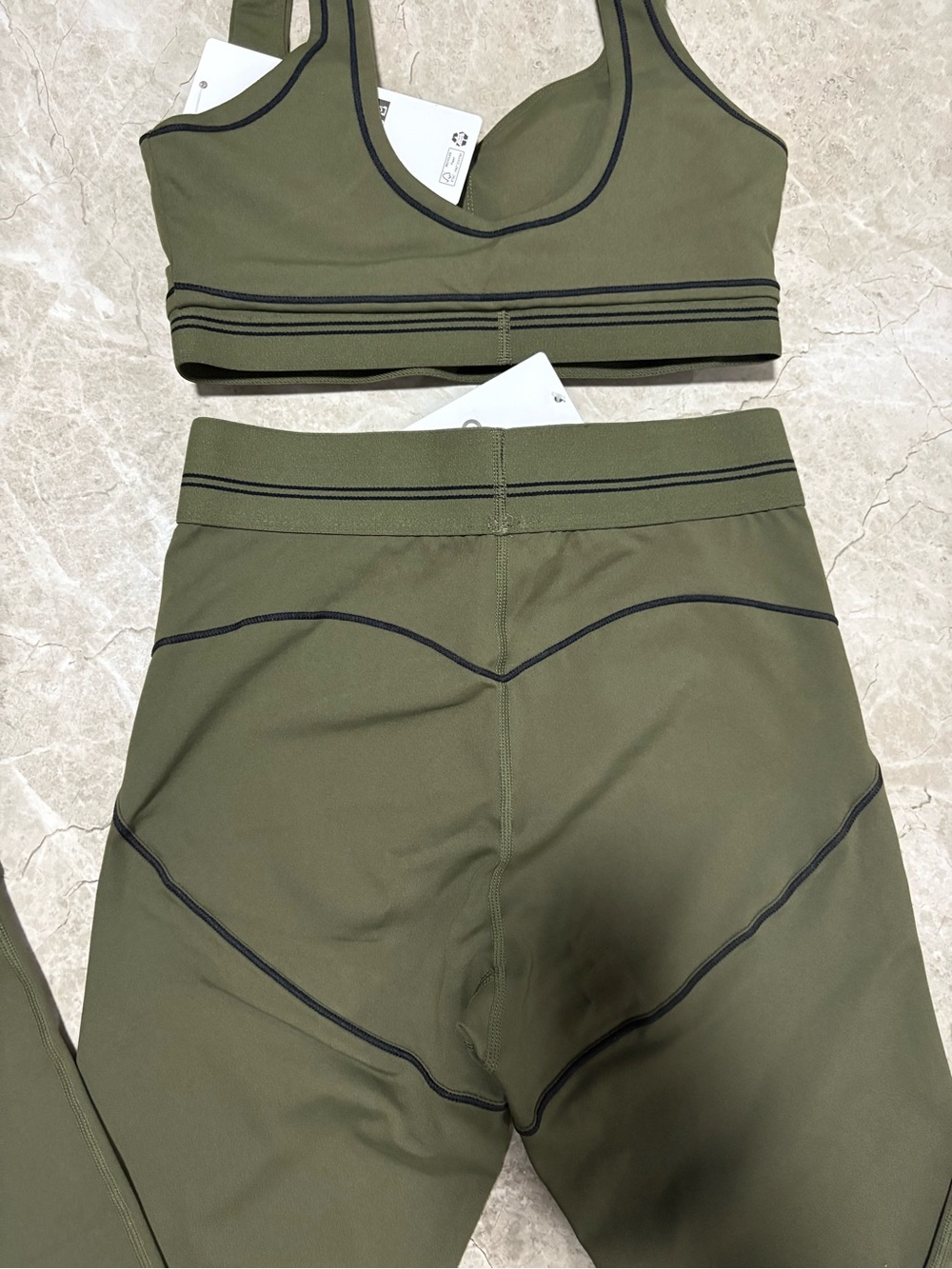 ALO Yoga Olive Green High-Waist Leggings with Contrast Stitching